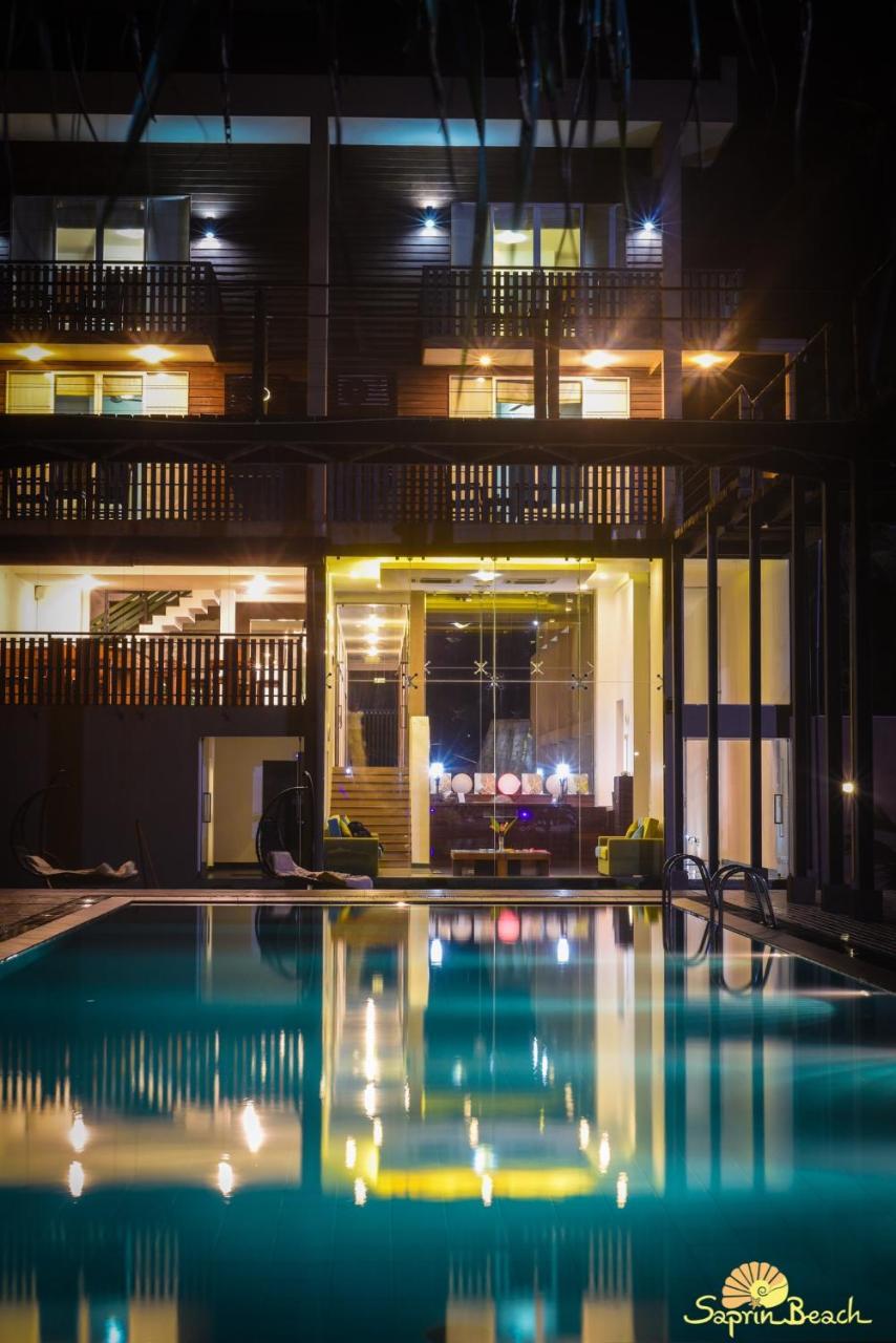 Saprin Beach Resort Uswetakeiyawa Luaran gambar